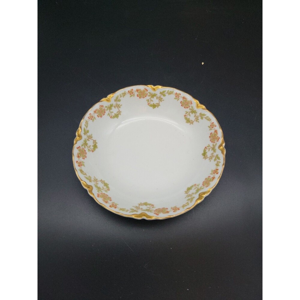Haviland Limoge Clover Leaf 6 in. Bowl Vintage Porcelain France Soup? Salad?